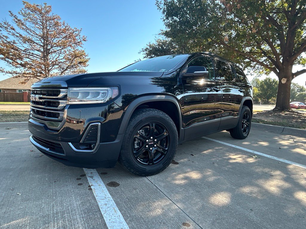 Used 2023 GMC Acadia AT4 w/ Technology Package AWD/4WD image 2
