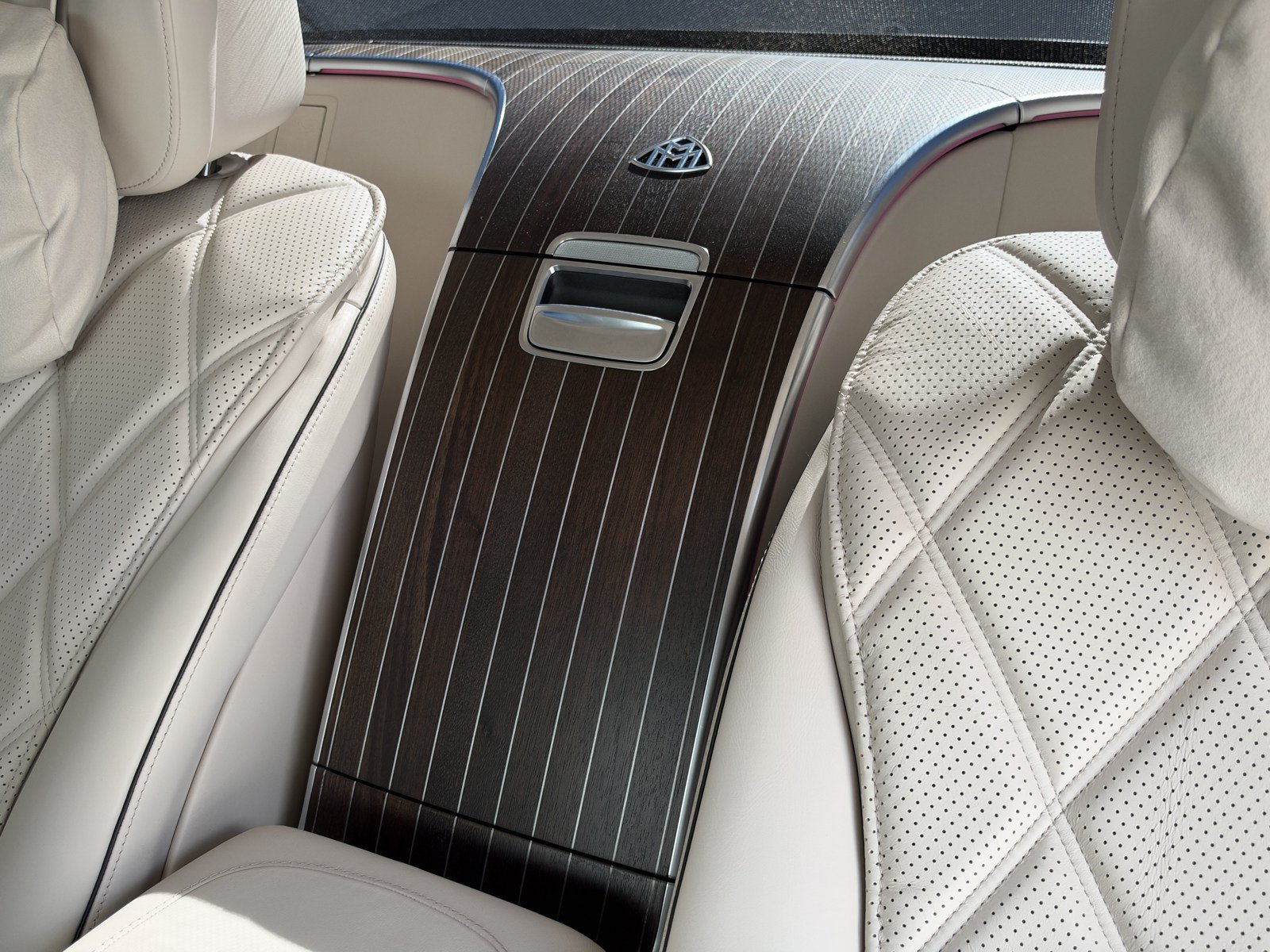 Used 2023 Mercedes-Benz Maybach S 580 4MATIC image 44