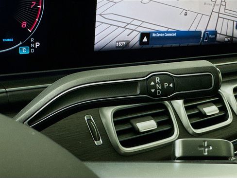 New 2026 Mercedes-Benz GLS 450 4MATIC image 18