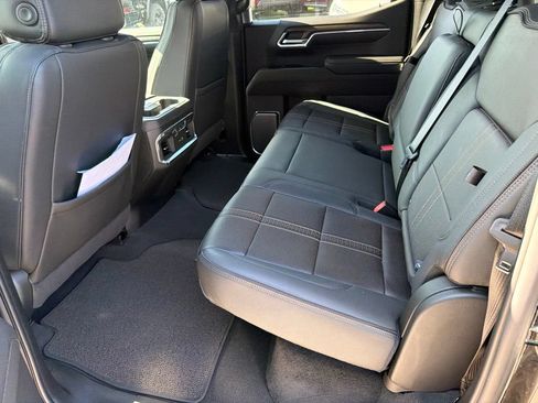 Used 2026 Chevrolet Silverado 1500 High Country RWD image 7