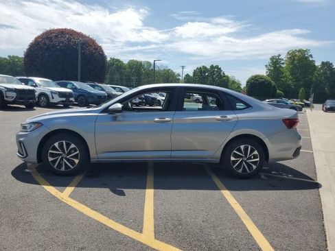 Used 2025 Volkswagen Jetta S FWD image 3