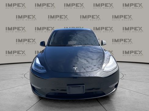 Used 2022 Tesla Model Y Performance image 8