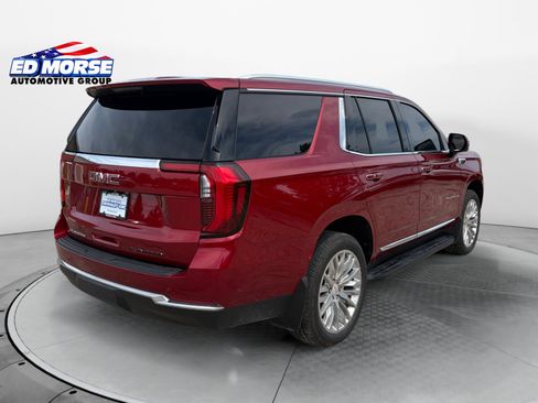 Used 2025 GMC Yukon Elevation AWD/4WD image 5