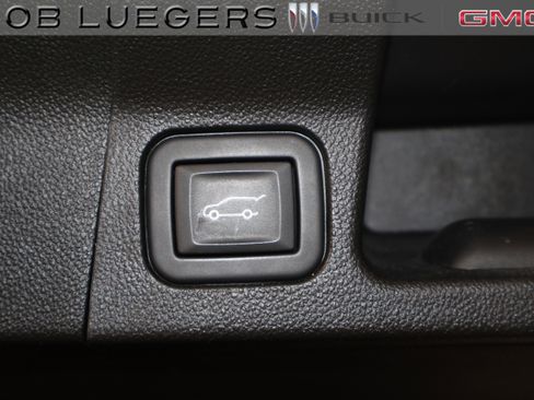 Certified 2023 GMC Acadia SLE w/ Driver Convenience Package image 24