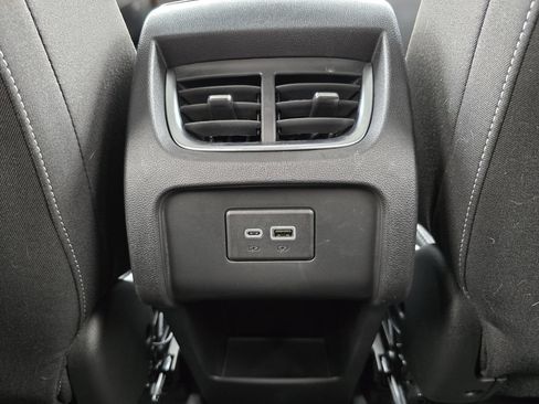 Used 2024 Chevrolet Blazer LT w/ Convenience Package FWD image 18