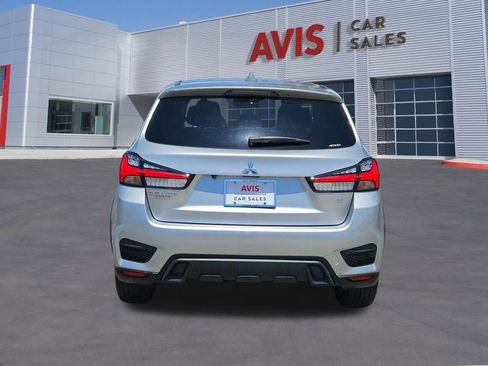 Used 2025 Mitsubishi Outlander Sport SE AWD/4WD image 5