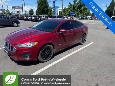 Used 2019 Ford Fusion SE FWD image 1
