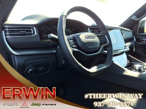 New 2026 Jeep Grand Wagoneer L Summit AWD/4WD image 10