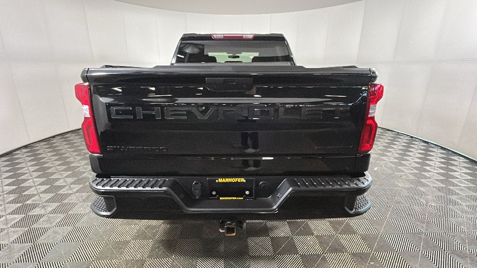 Used 2021 Chevrolet Silverado 1500 Custom w/ LPO, Dark Essentials Package AWD/4WD image 4