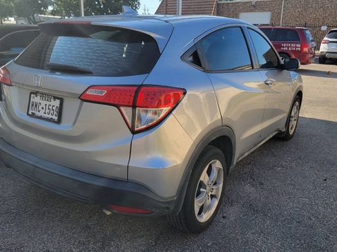 Used 2019 Honda HR-V LX image 13