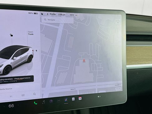 Used 2023 Tesla Model Y Performance image 21