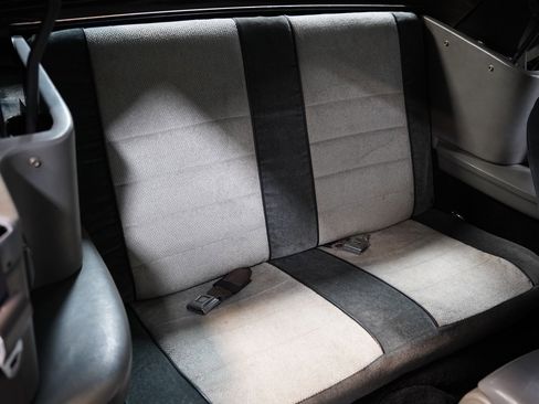 Used 1989 Ford Mustang LX image 36