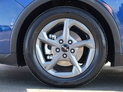 Used 2025 Kia K4 LXS image 9