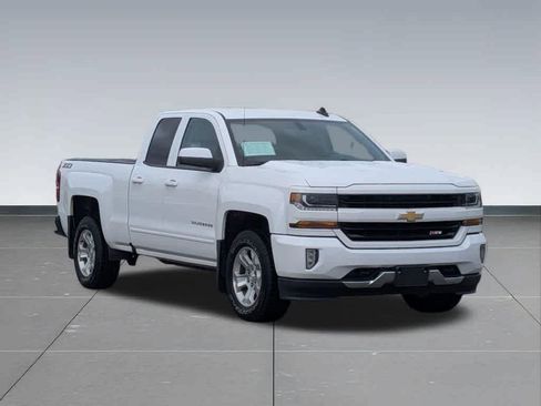 Used 2018 Chevrolet Silverado 1500 LT w/ All Star Edition AWD/4WD image 7