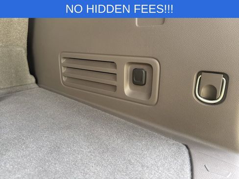 Used 2020 Chevrolet Traverse LT image 49