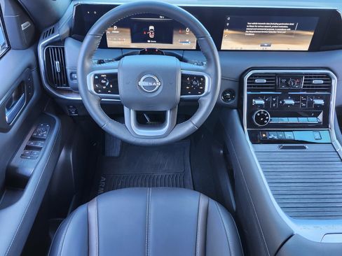 Used 2025 Nissan Armada SL w/ Captain's Chari Seat Package image 17