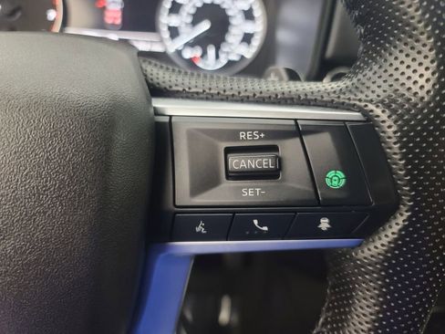Used 2025 Mitsubishi Outlander SE AWD/4WD image 30