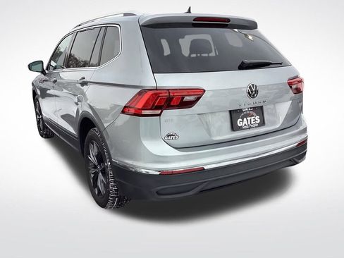 Used 2022 Volkswagen Tiguan SE image 7