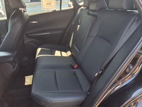 Certified 2024 Toyota Venza Nightshade image 7