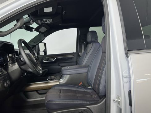 Used 2025 Chevrolet Silverado 2500 High Country w/ High Country Premium Package image 25