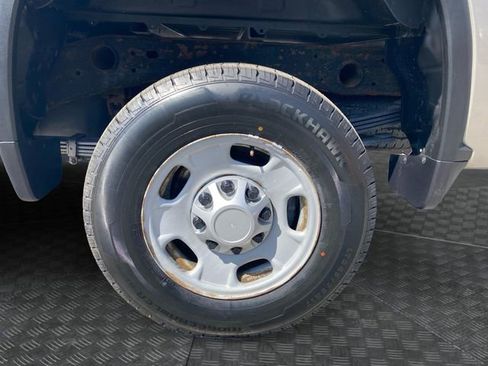 Used 2021 Chevrolet Silverado 2500 W/T image 31