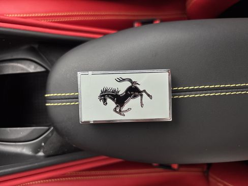 Used 2022 Ferrari Roma RWD image 21