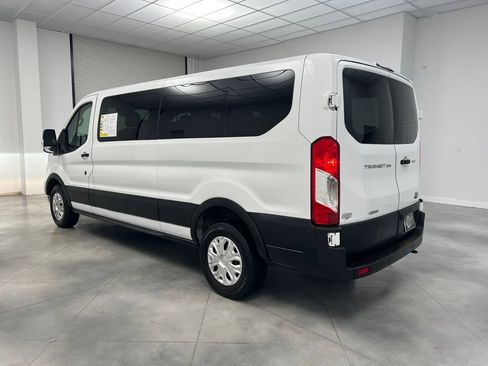 Used 2023 Ford Transit 350 XLT image 5