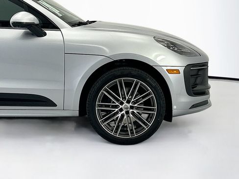 Used 2026 Porsche Macan AWD/4WD image 11