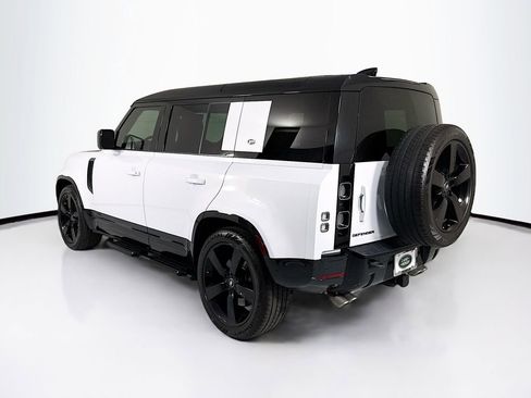 Used 2023 Land Rover Defender 110 V8 AWD/4WD image 7
