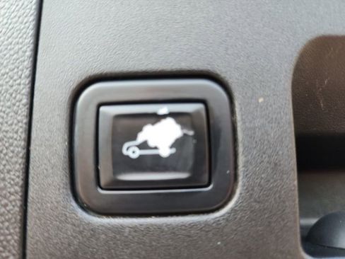 Used 2020 Cadillac XT4 Premium Luxury image 14