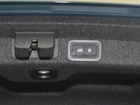 Used 2020 Audi S6 Premium Plus w/ S Sport Package image 36