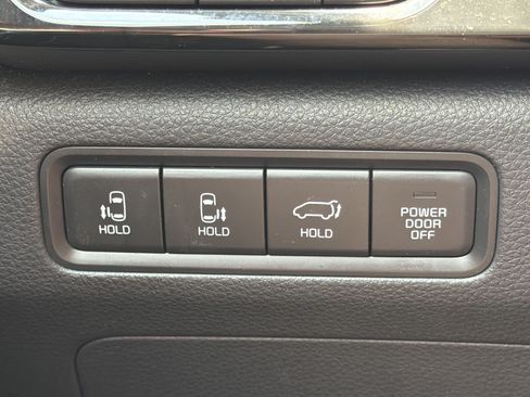 Used 2024 Kia Carnival SX Prestige FWD image 14