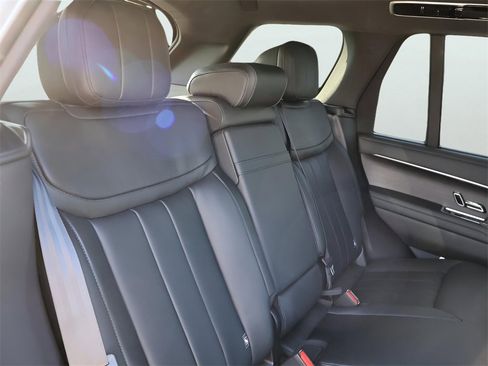 New 2026 Land Rover Range Rover SE image 13