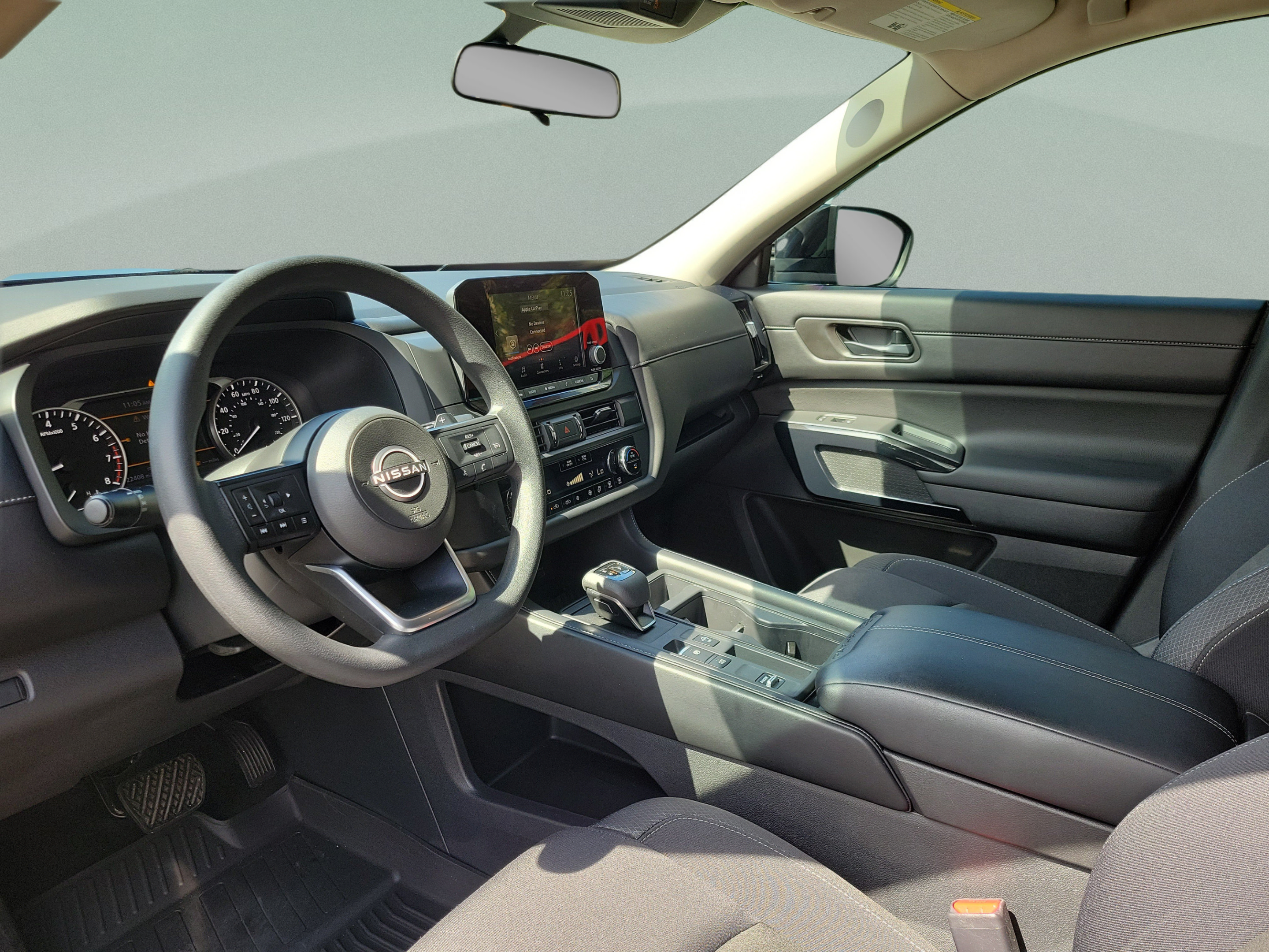Certified 2025 Nissan Pathfinder S FWD image 13
