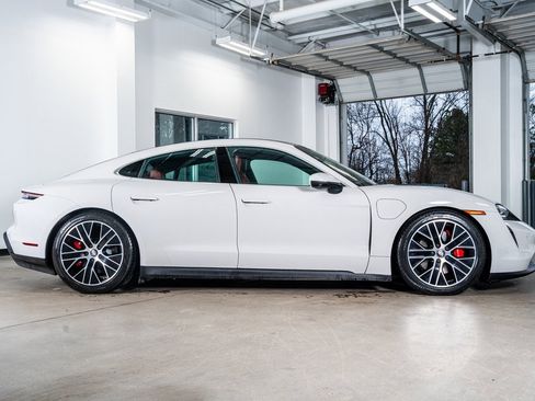 Used 2021 Porsche Taycan 4S image 5