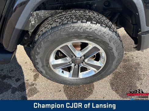 Used 2021 Jeep Wrangler Unlimited Sahara w/ Uconnect 4C Nav & Sound Group AWD/4WD image 34