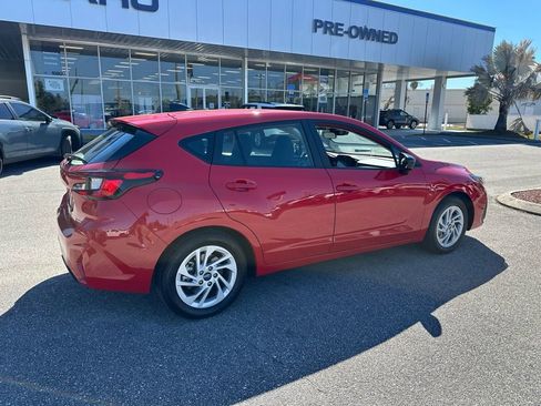 Used 2025 Subaru Impreza 2.0i image 3