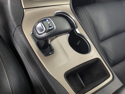 Used 2014 Jeep Grand Cherokee Limited RWD image 23