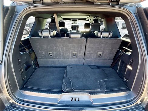 Used 2021 Ford Expedition XLT image 30