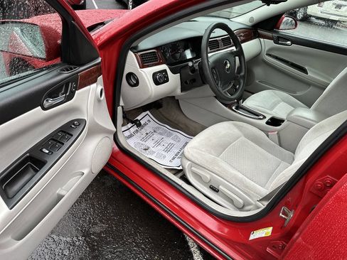 Used 2008 Chevrolet Impala LT image 9