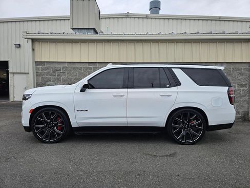 Used 2021 Chevrolet Tahoe RST image 3