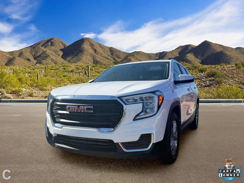 Used 2023 GMC Terrain SLE w/ Driver Convenience Package AWD/4WD image 2