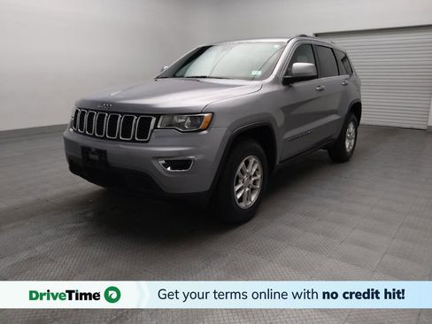 Used 2018 Jeep Grand Cherokee Laredo AWD/4WD image 1