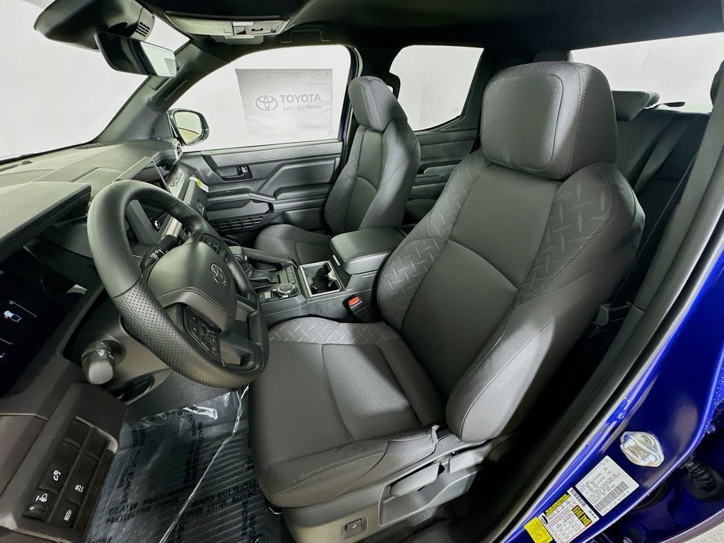 Certified 2025 Toyota Tacoma SR5 AWD/4WD image 12