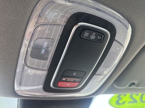 Used 2023 Hyundai Elantra SEL w/ Convenience Package image 24