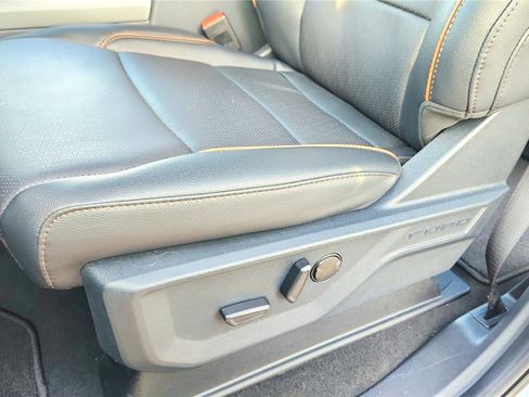 New 2026 Ford F250 Lariat w/ Black Appearance Package image 17