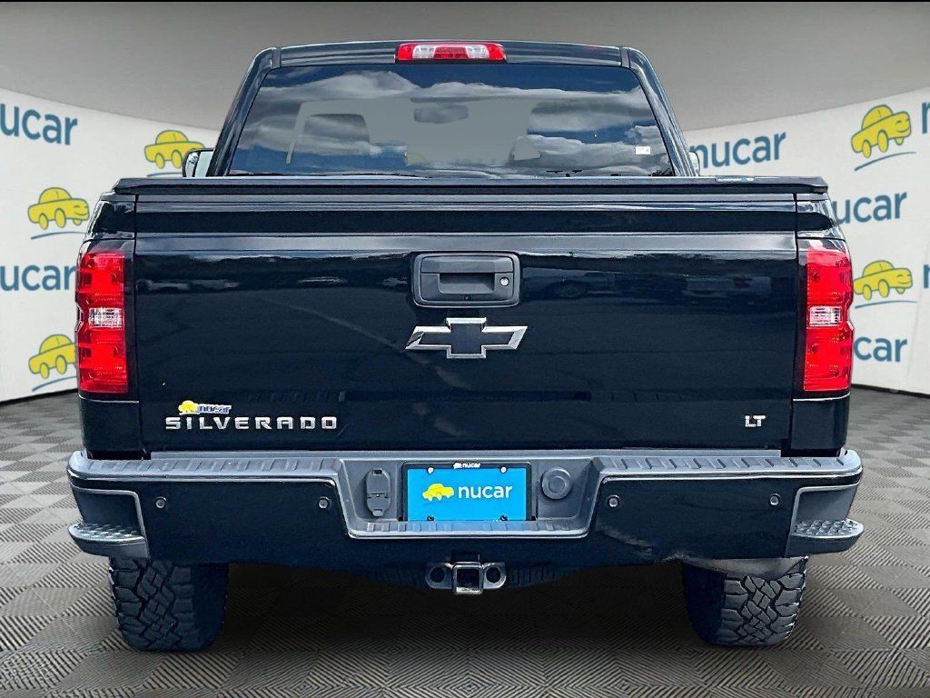 Used 2017 Chevrolet Silverado 1500 LT w/ Midnight Edition AWD/4WD image 5