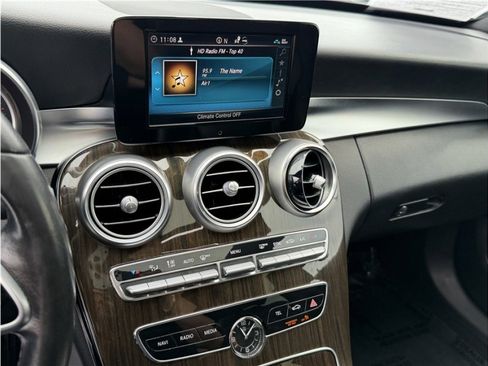Used 2019 Mercedes-Benz C 300 Sedan image 40