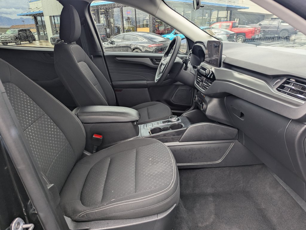 Used 2025 Ford Escape Active AWD/4WD image 33