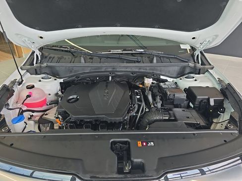 Certified 2025 Kia Sportage SX image 31